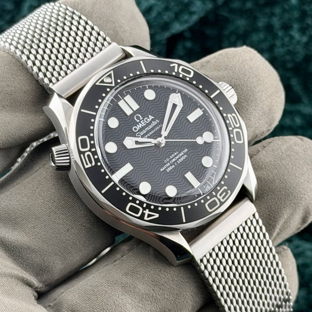 2026 Omega Seamaster Diver 300m 210.30.42.20.01.010 Black Complete