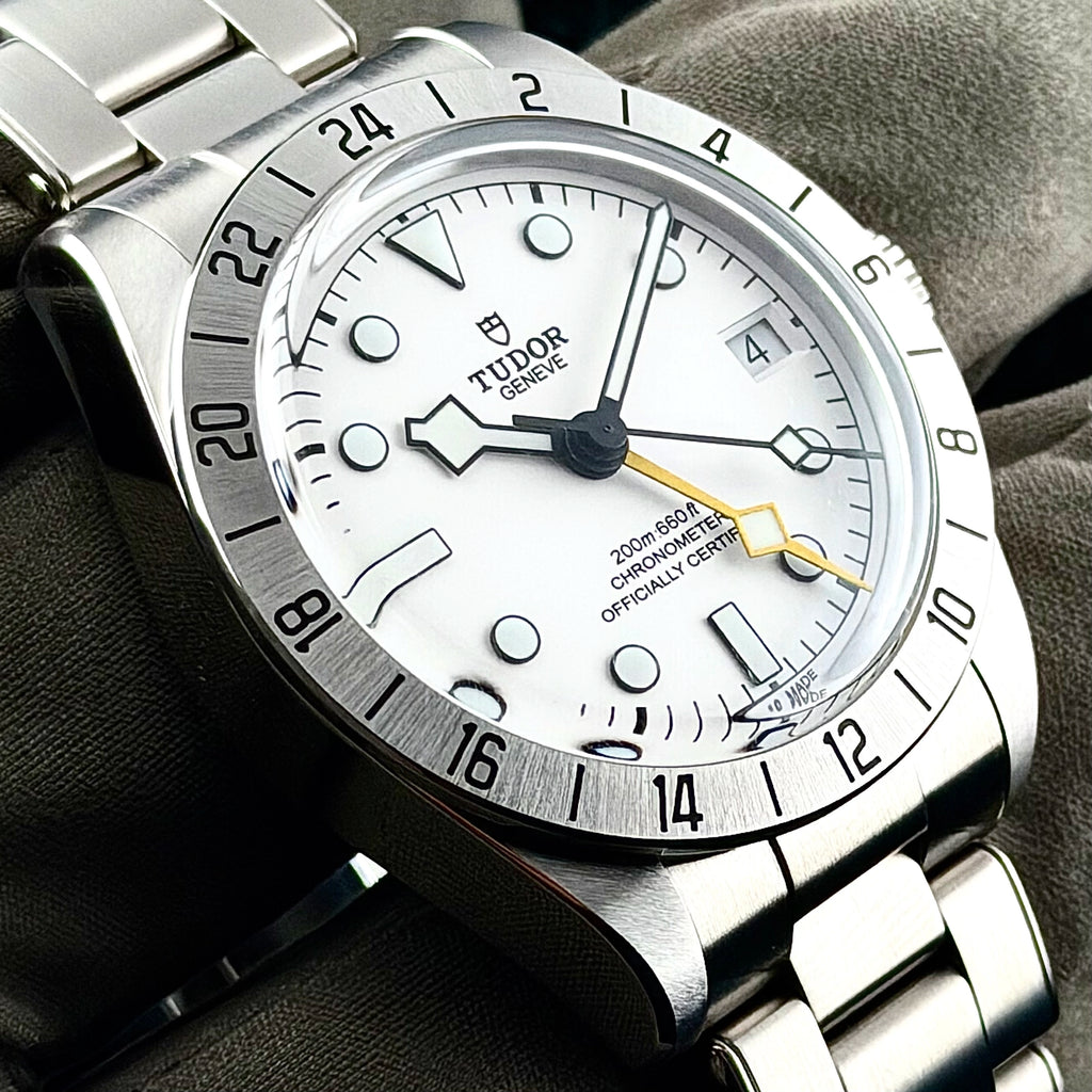 2025 Tudor Black Bay Pro M79470-0001 Black Complete 39mm