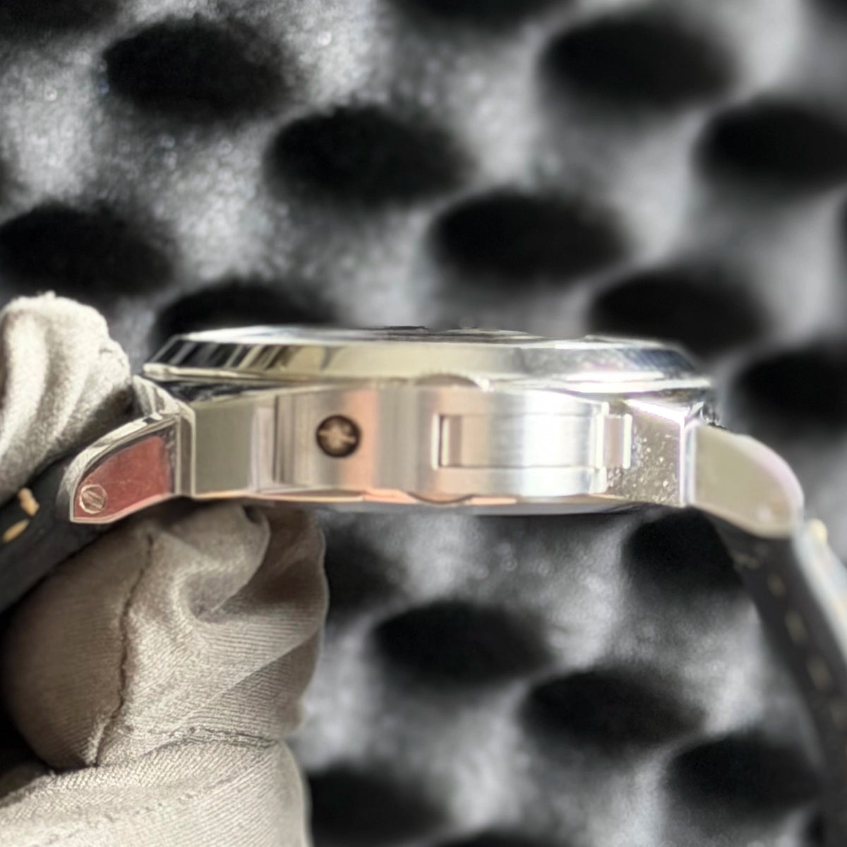 2022 Panerai Luminor Logo 44mm PAM 01084 Black Complete